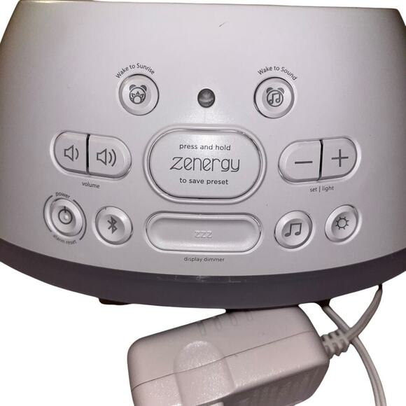 iHome Zenergy iZBT3 Sleep Therapy Machine White Noise Light Alarm Clock w/USB - Picture 4 of 6